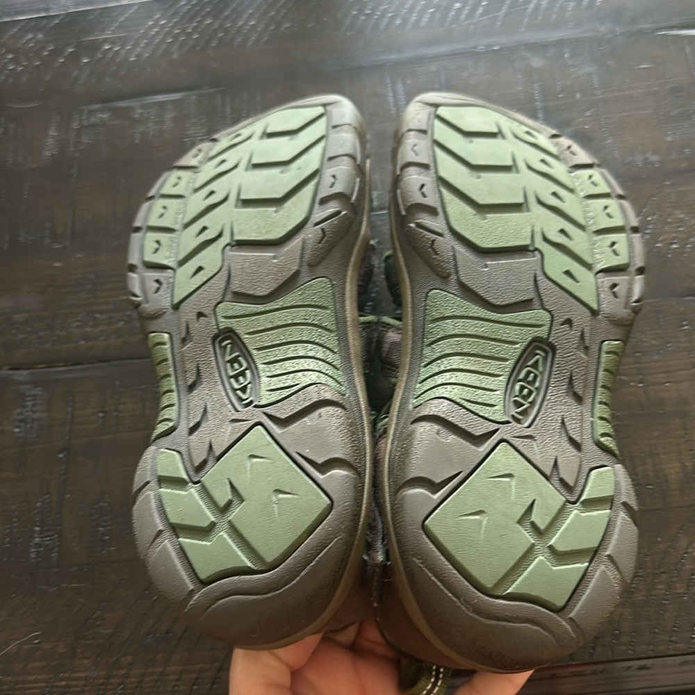 Keen Men’s Size 7 Newport H2 Sports Sandals Outdoor Hiking Washable Shoes Camo - Picture 15 of 16